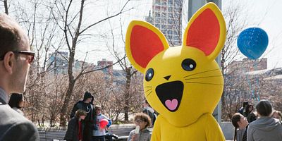 Cartel de Moving Targets