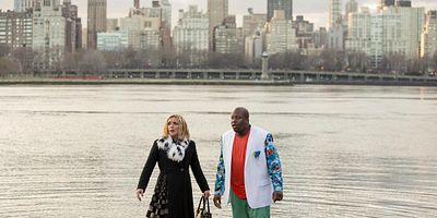 Cartel de Kimmy Bites an Onion!