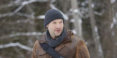 Cartel de Belly of the Beast