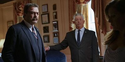 Cartel de Ghosts of the Past