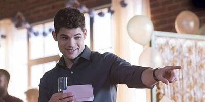 Cartel de Far From The Tree