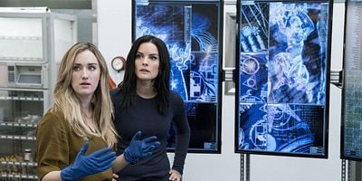 Cartel de Enemy Bag of Tricks