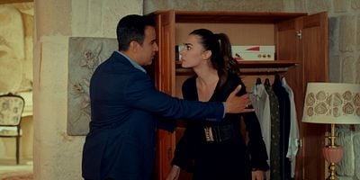 Cartel de Aşk ve Mavi 44.Bölüm