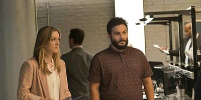 Cartel de City Folk Under Wraps