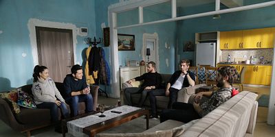 Cartel de Kırgın Çiçekler 105.Bölüm