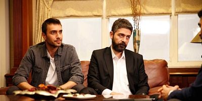 Cartel de Sen Anlat Karadeniz 1.Bölüm