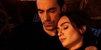 Cartel de Siyah Beyaz Aşk 17.Bölüm