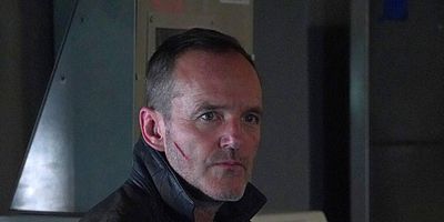 Cartel de All The Comforts Of Home