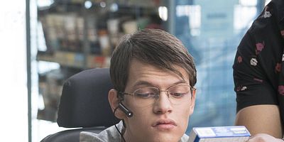 Cartel de E-I- EIGHTEEN