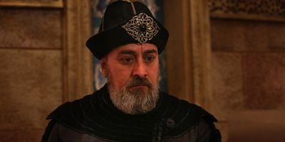 Cartel de Diriliş Ertuğrul 111.Bölüm