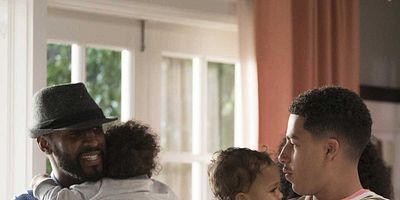 Cartel de Fifty-Three Percent