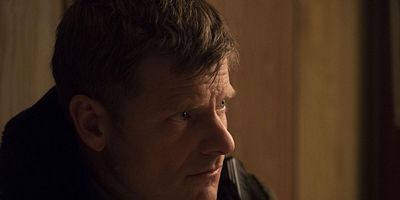 Cartel de Hope Smiles from the Threshold