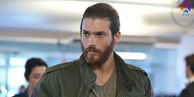 Cartel de Erkenci Kuş 1.Bölüm