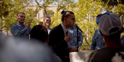 Cartel de Charles (Manson) a cargo