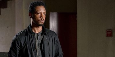 Cartel de What Goes Around