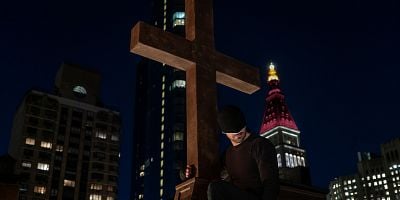 Cartel de Resurrection