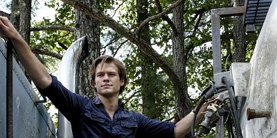 Cartel de Guts + Fuel + Hope