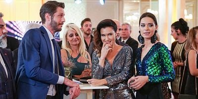 Cartel de Yasak Elma 18.Bölüm