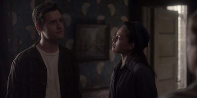 Cartel de End of the World