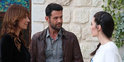 Cartel de Aşk ve Mavi 76.Bölüm