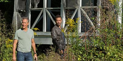 Cartel de Close to Home