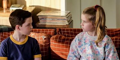 Cartel de Una infancia atascada y un montón de nueces mezcladas