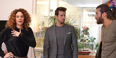 Cartel de Erkenci Kuş 23.Bölüm