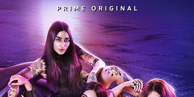 Cartel de Ambitious. Prude. Feminist. Slut.