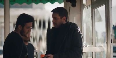 Cartel de Sen Anlat Karadeniz 40.Bölüm