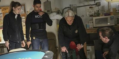 Cartel de Bears and Cubs