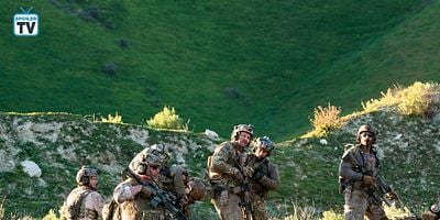 Cartel de Medicate and Isolate