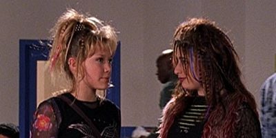 Cartel de Bad Girl McGuire