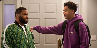 Cartel de Every Day I’m Struggling