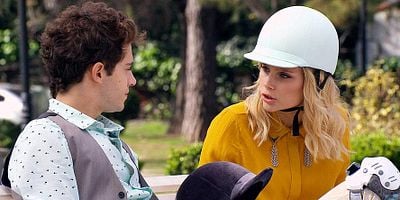 Cartel de Un casi beso con... ¿Simón?, sobre ruedas