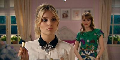 Cartel de Más Cerca de la Verdad, Sobre Ruedas