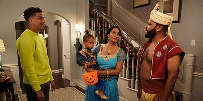 Cartel de Everybody Blames Raymond