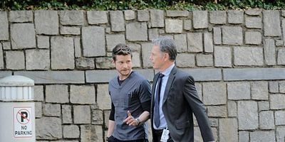 Cartel de Woman Down