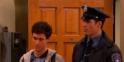 Cartel de Salgo con un chico malo (parte 2)