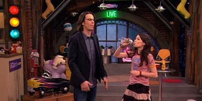 Cartel de Renuncio a iCarly (parte 1)