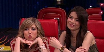 Cartel de Contraté a un tonto