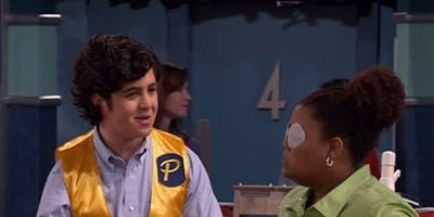 Cartel de Helen's Surgery