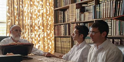 Cartel de Chapter 4: The Dawn Martyr