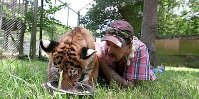 Cartel de The Noble Thing to Do