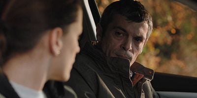 Cartel de Mil razones para no volver