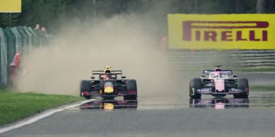 Cartel de Raging Bulls