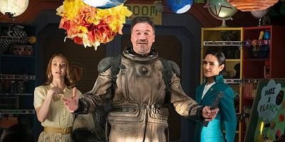 Cartel de Trouble Comes Sideways