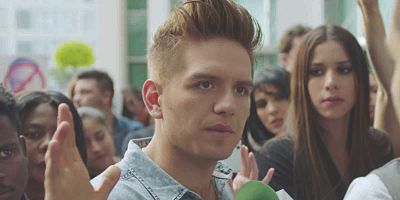 Cartel de El que hierro mata...