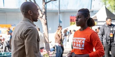 Cartel de Lowkey Movin' On