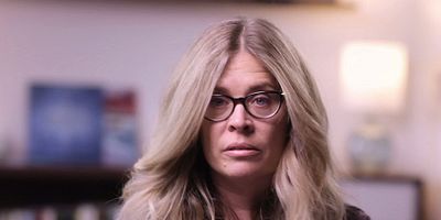 Cartel de A Year to Premiere