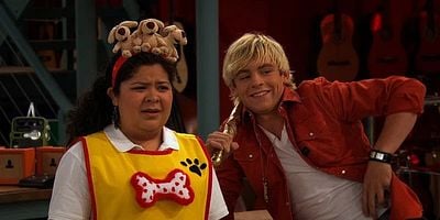 Cartel de Beach Bums & Bling